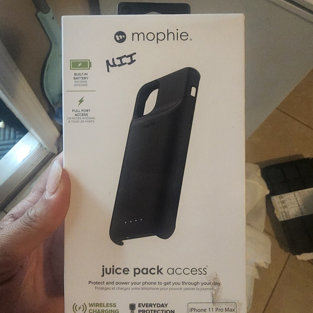 Charging case  11 pro max